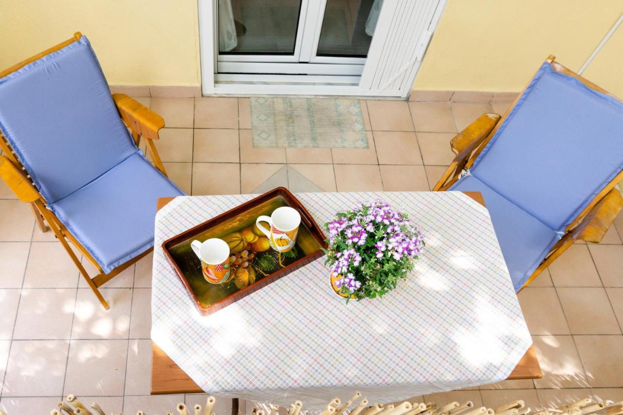 נאוי אפיבטיי Irene Seafront Apartment מראה חיצוני תמונה