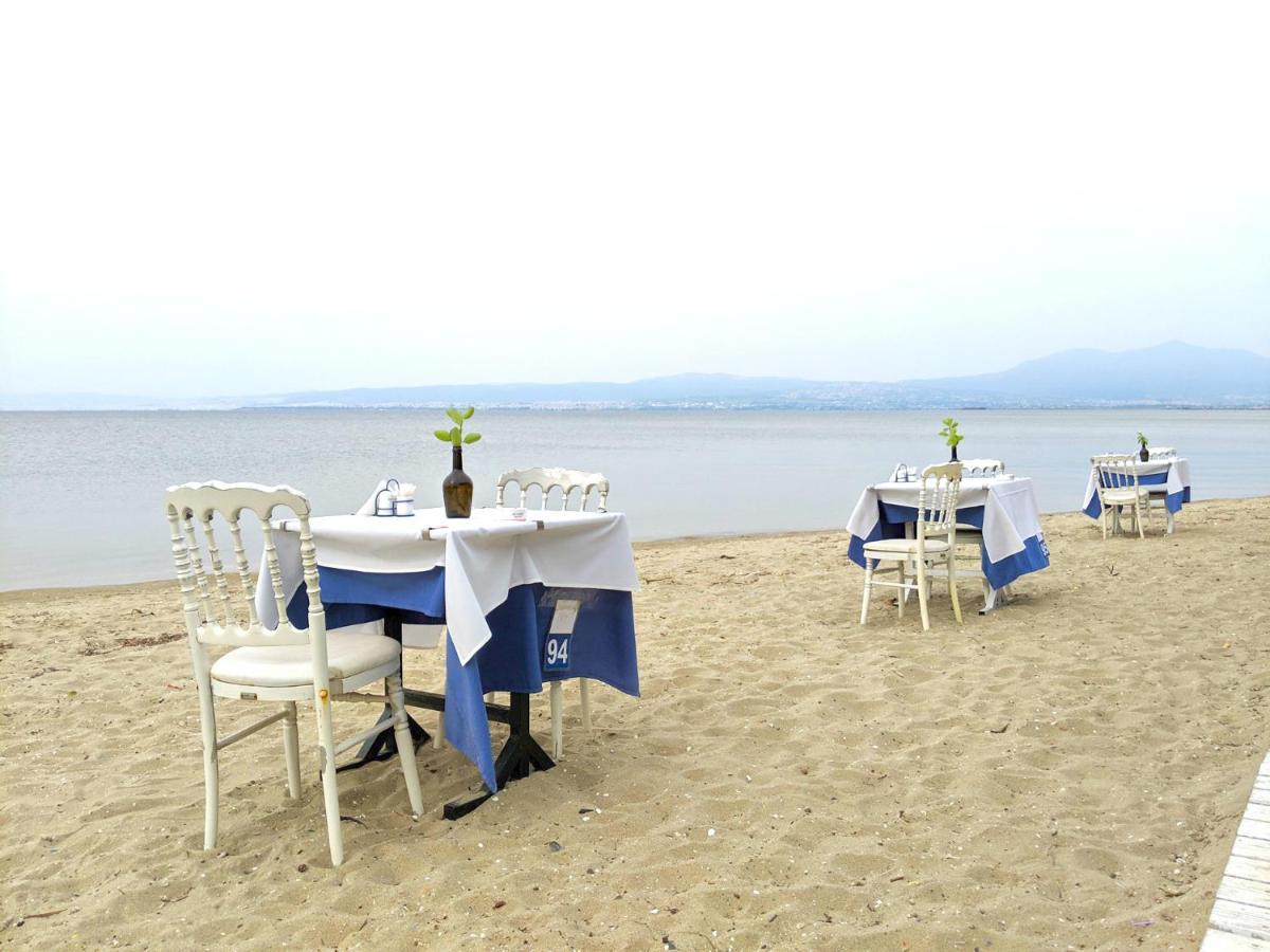 נאוי אפיבטיי Irene Seafront Apartment מראה חיצוני תמונה
